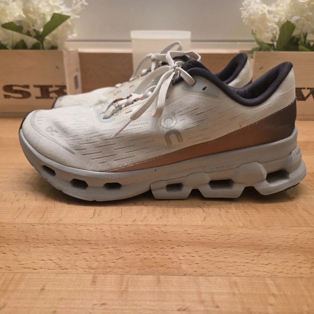 On Cloudspark Running Shoe Ivory Glacier Womens Size 7